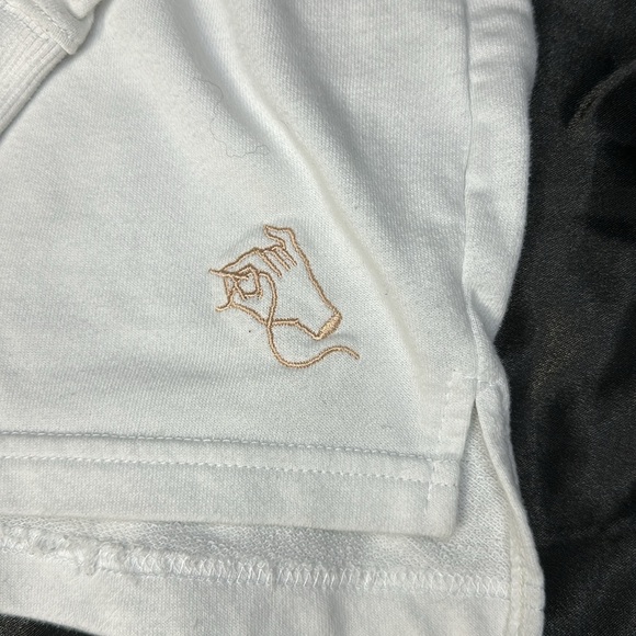 Steady hands pullover top. - Picture 2 of 7